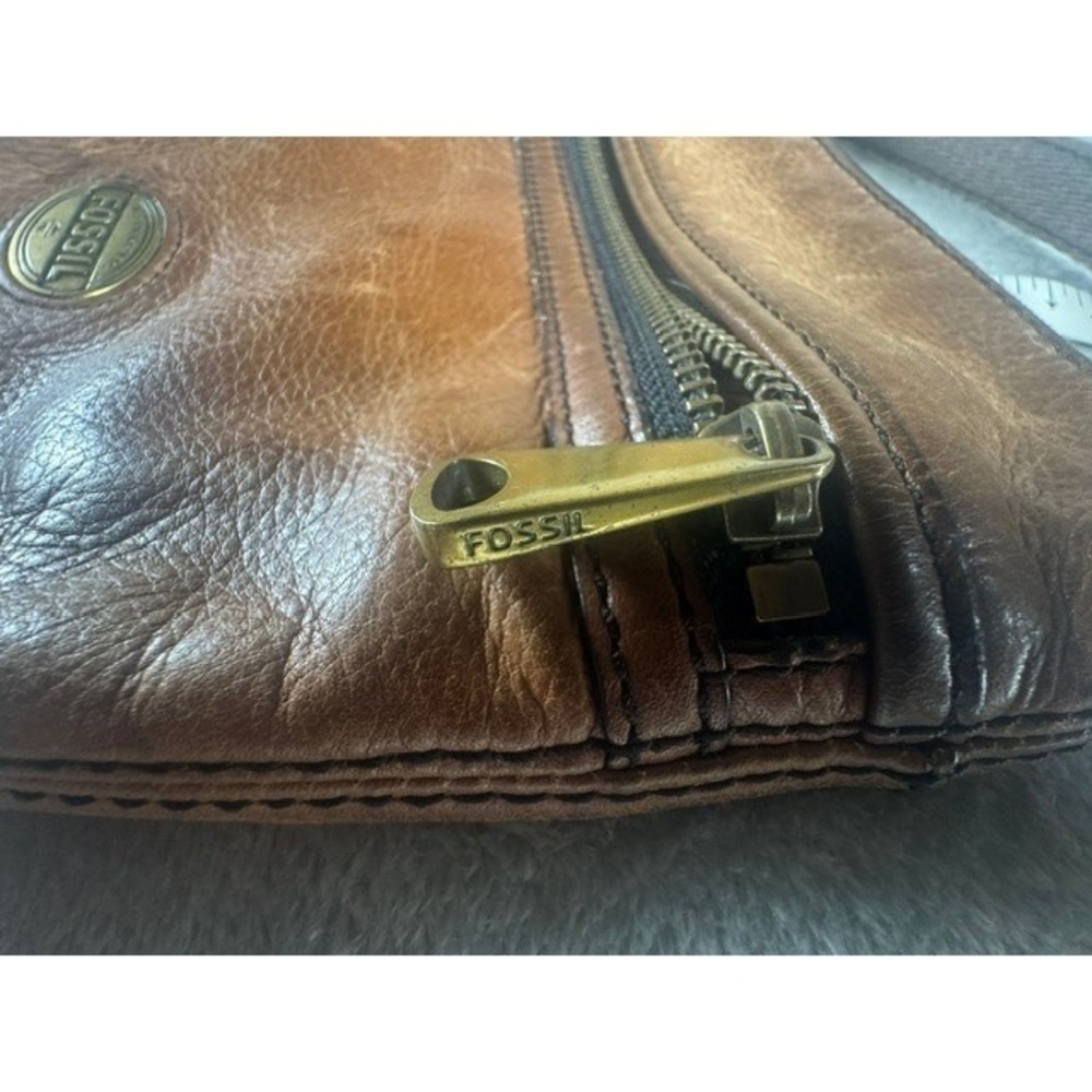 Fossil Crossbody Bag Women's S Brown Leather Messenger Vintage Style Zip Pocket - Picture 7 of 9